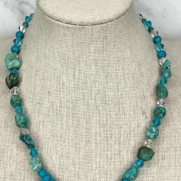 Faux Turquoise Beaded Stretch Necklace - Picture 2 of 4